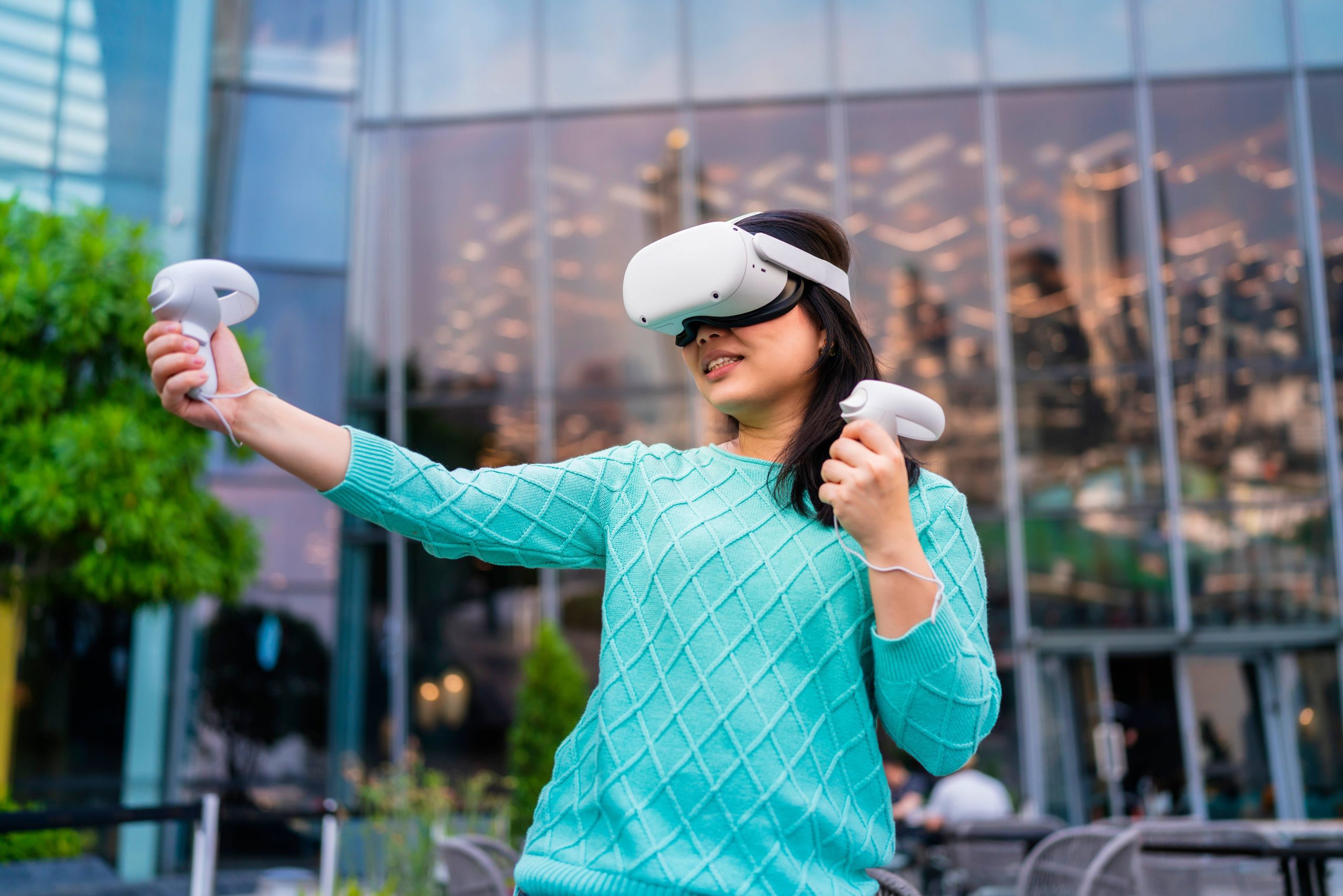 Meta, la empresa matriz de Facebook, aumenta el precio de gafas de realidad virtual Meta Quest 2 en 100 dólares